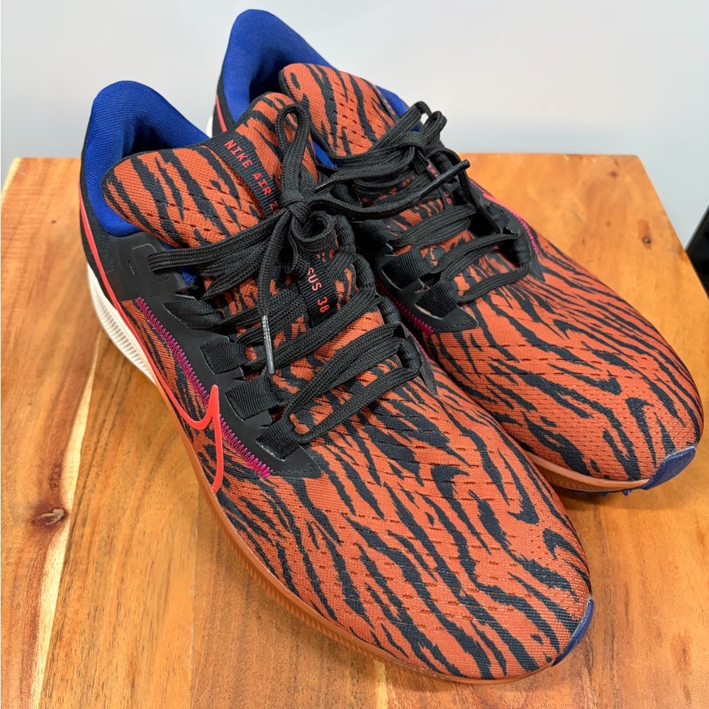 Nike Pegasus Running Shoes - Picture 2 of 4
